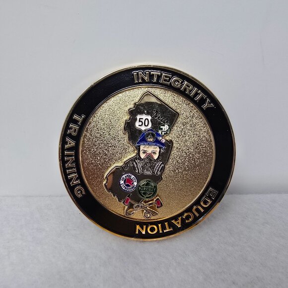 IAAI New Jersey Arson Investigators Challenge Coin Gold Black Spinning Center - Picture 5 of 8